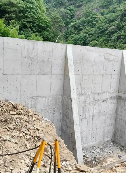 合肥肥西县重力式挡土墙